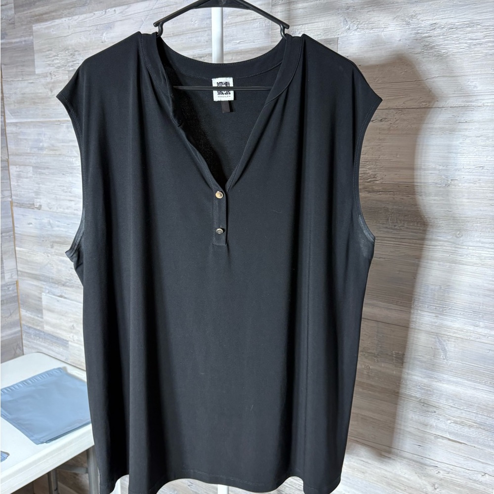 Anne Klein Black Sleeveless Top 546